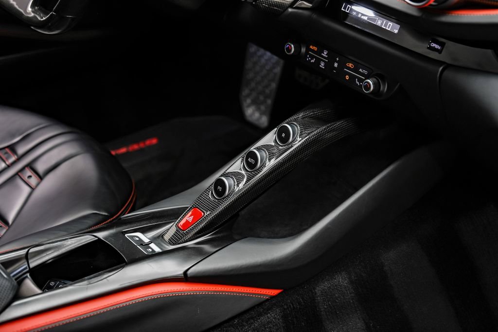 Used 2019 Ferrari 812 Superfast RWD image 26