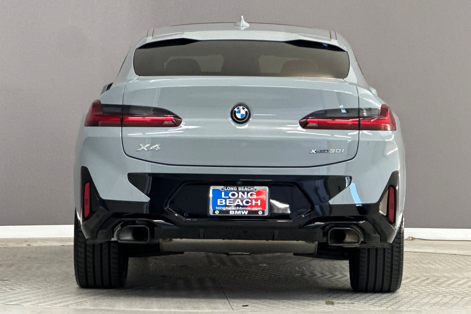 Certified 2025 BMW X4 xDrive30i w/ Premium Package AWD/4WD image 9