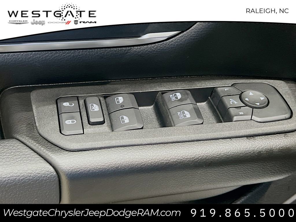 New 2026 RAM 1500 4x4 Crew Cab image 12