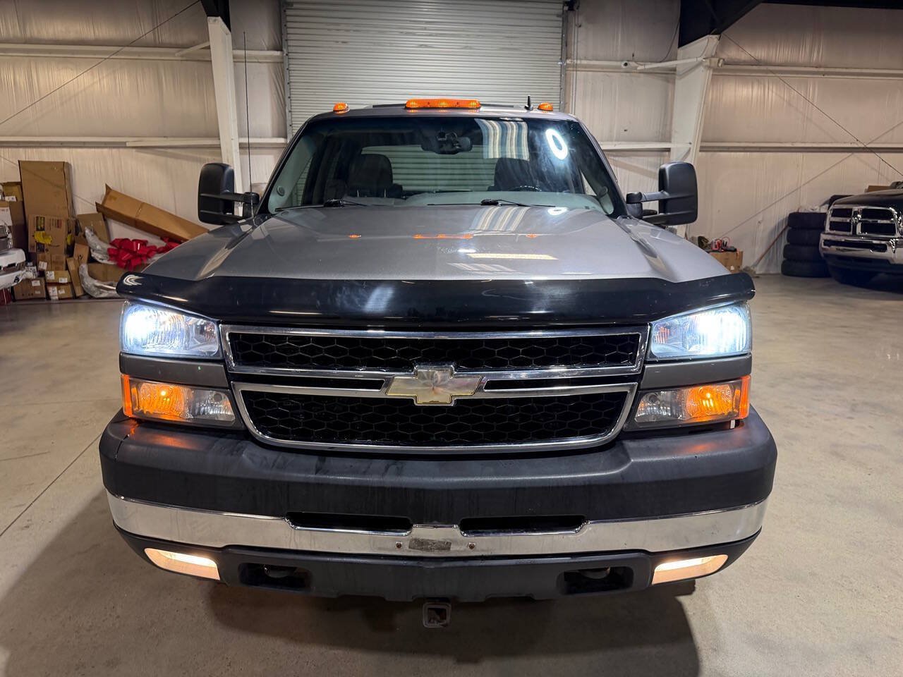 Used 2006 Chevrolet Silverado 3500 4x4 Crew Cab image 8