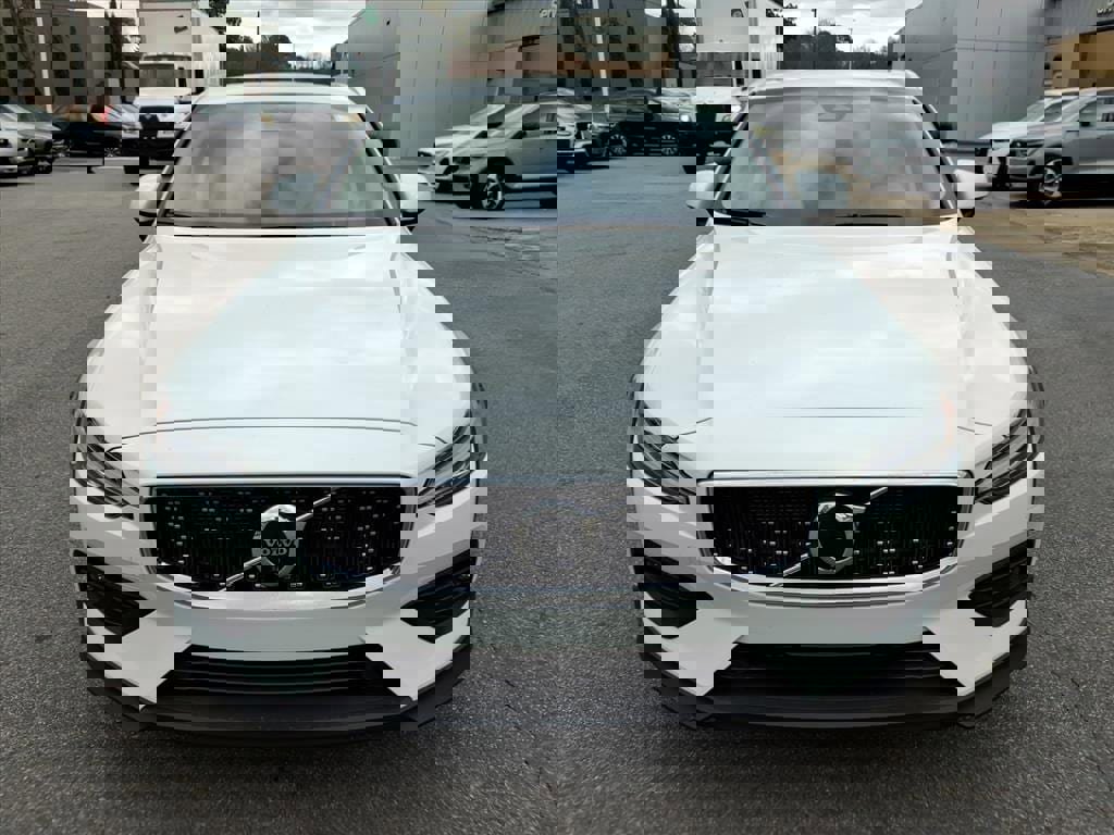 New 2026 Volvo V60 B5 Cross Country Plus w/ Protection Package Premier image 9