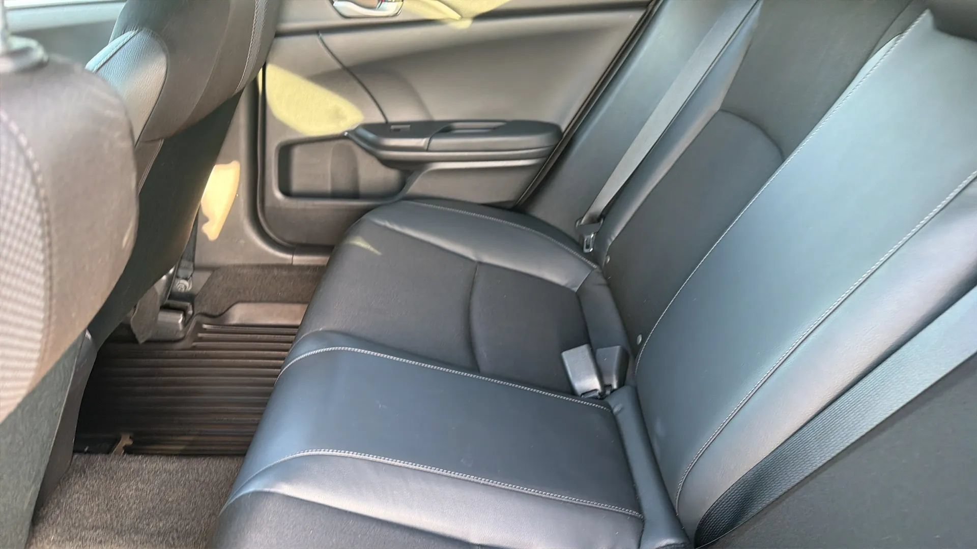 Used 2019 Honda Civic Sport image 40