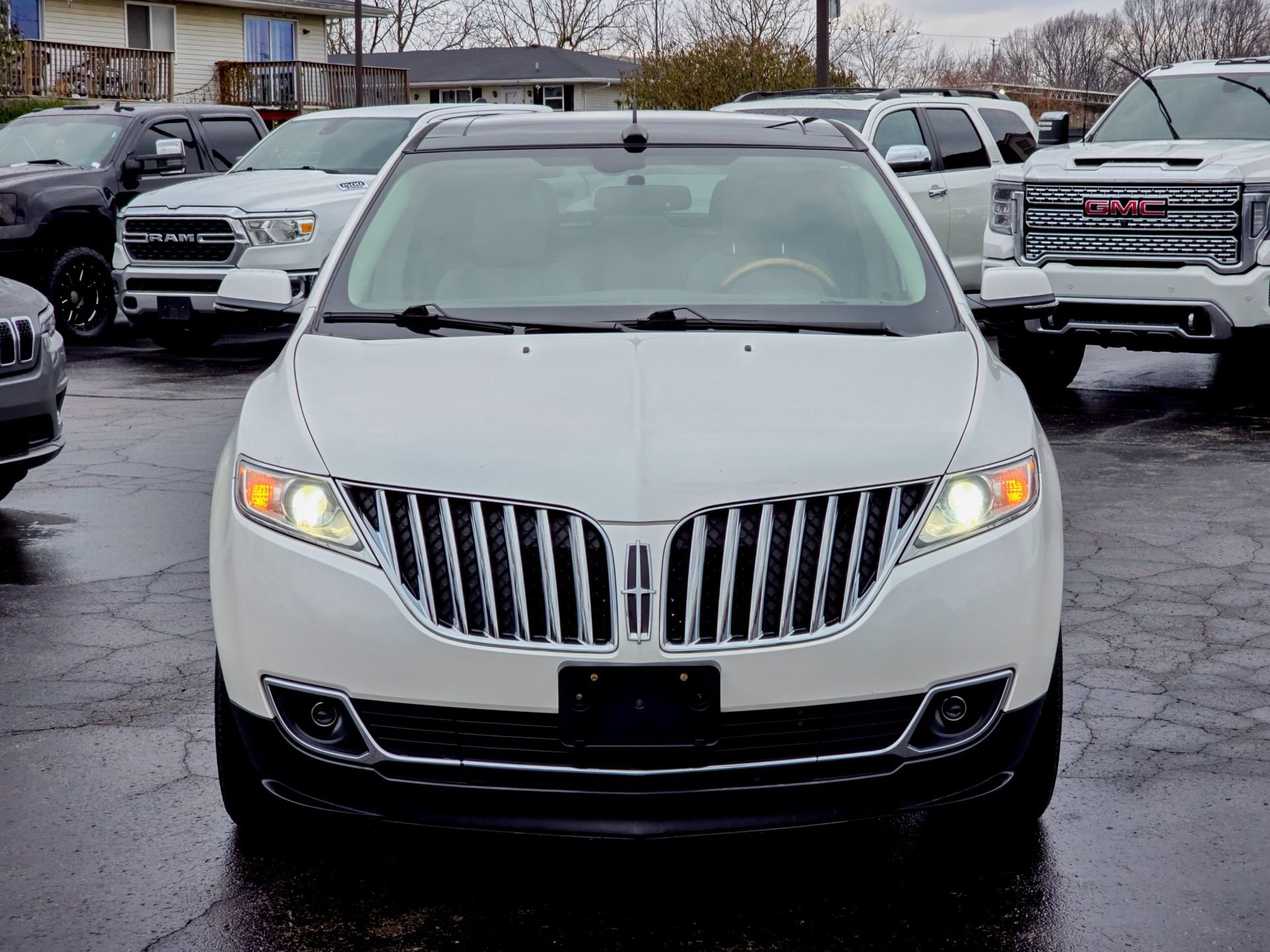 Used 2015 Lincoln MKX FWD w/ Equipment Group 102A image 4