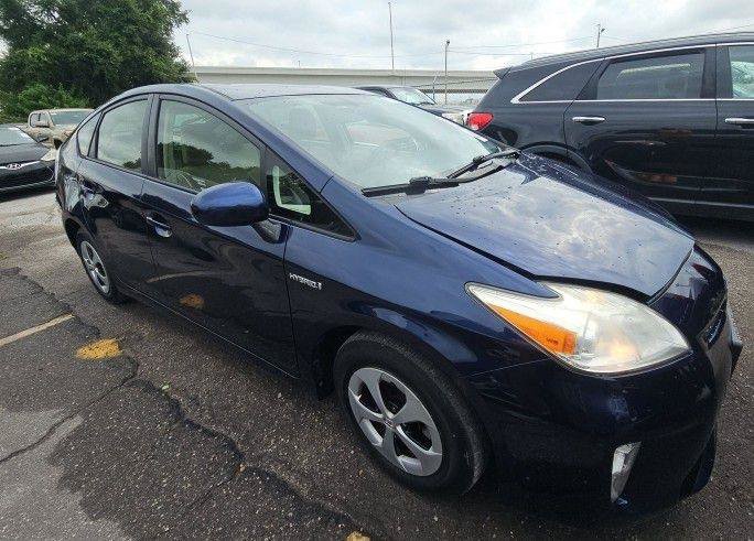 Used 2013 Toyota Prius Four FWD image 3