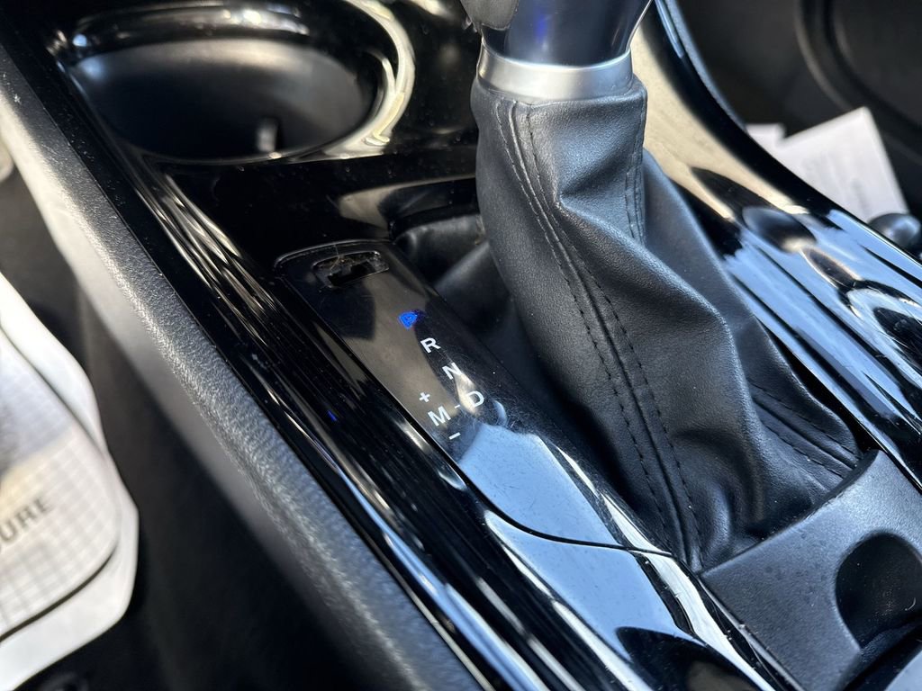 Used 2020 Toyota C-HR XLE image 27