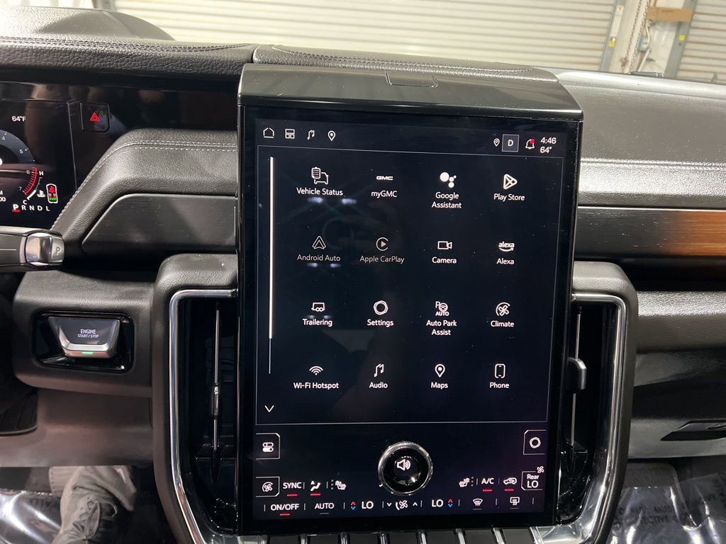 Used 2025 GMC Yukon XL Denali image 35