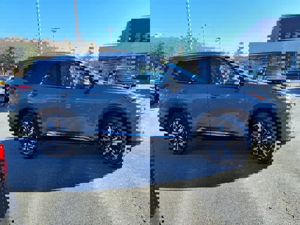 Certified 2023 Nissan Rogue SL w/ SL Premium Package image 4