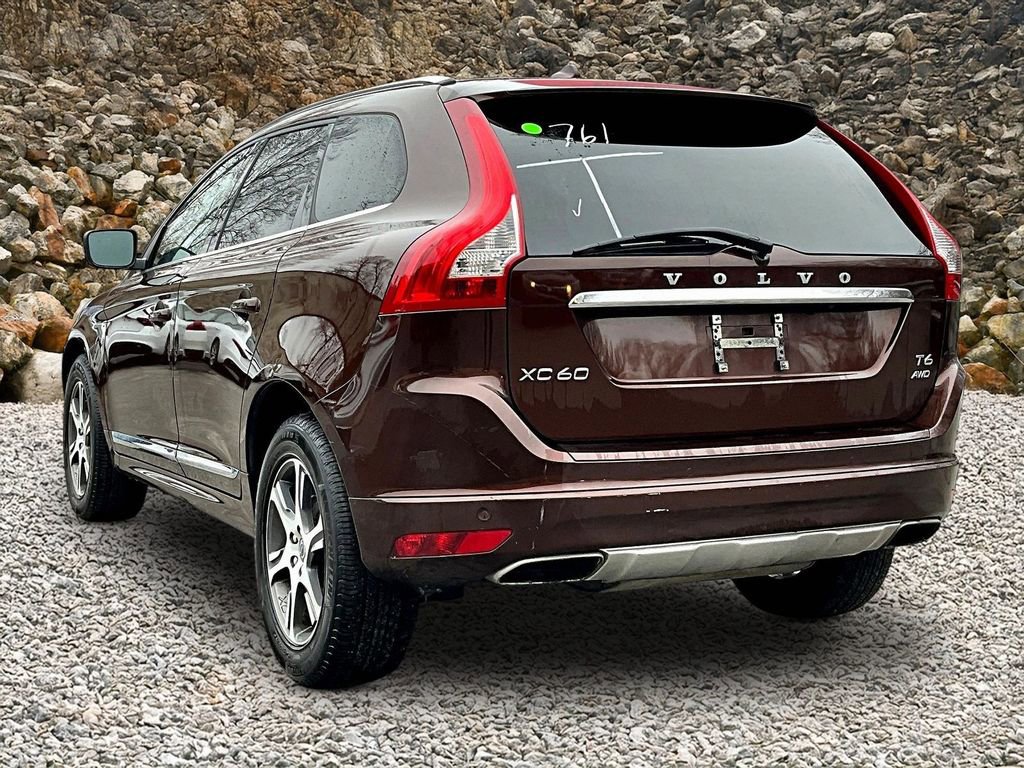 Used 2015 Volvo XC60 T6 w/ Proximity Package image 11