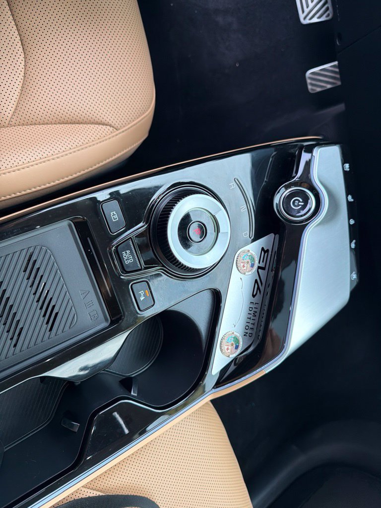 Certified 2023 Kia EV6 GT-Line AWD/4WD image 17