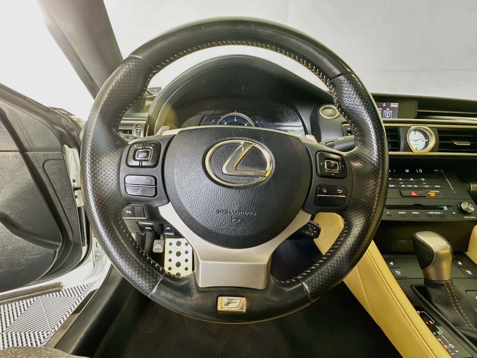 Used 2015 Lexus RC 350 w/ F Sport w/Summer Tires RWD image 18