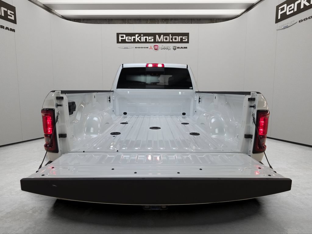 New 2026 RAM 3500 Tradesman AWD/4WD image 9