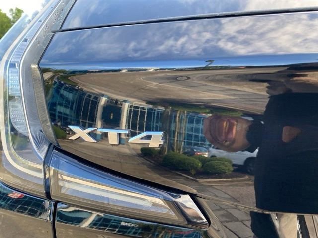 Used 2023 Cadillac XT4 Sport image 23
