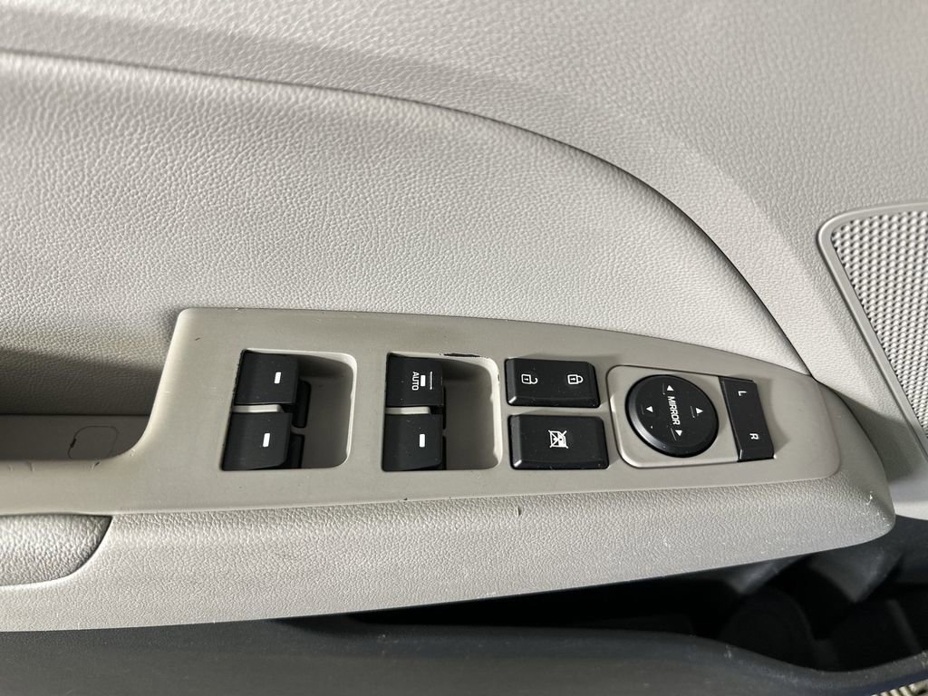 Used 2017 Hyundai Elantra Limited w/ Cargo Package image 24