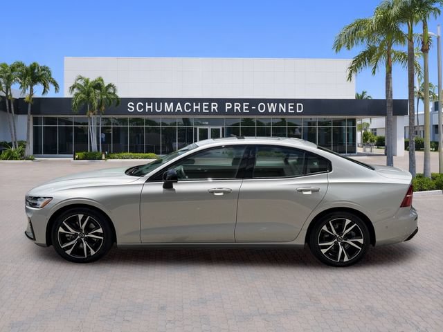 Certified 2023 Volvo S60 B5 Plus w/ Climate Package AWD/4WD image 4