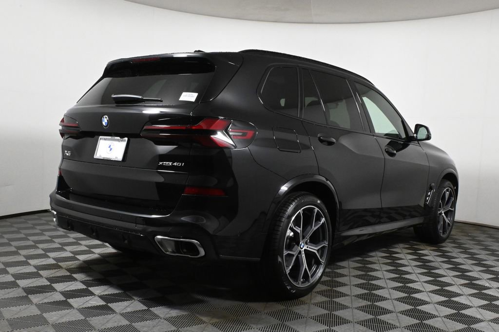 Used 2026 BMW X5 xDrive40i w/ M Sport Package image 7