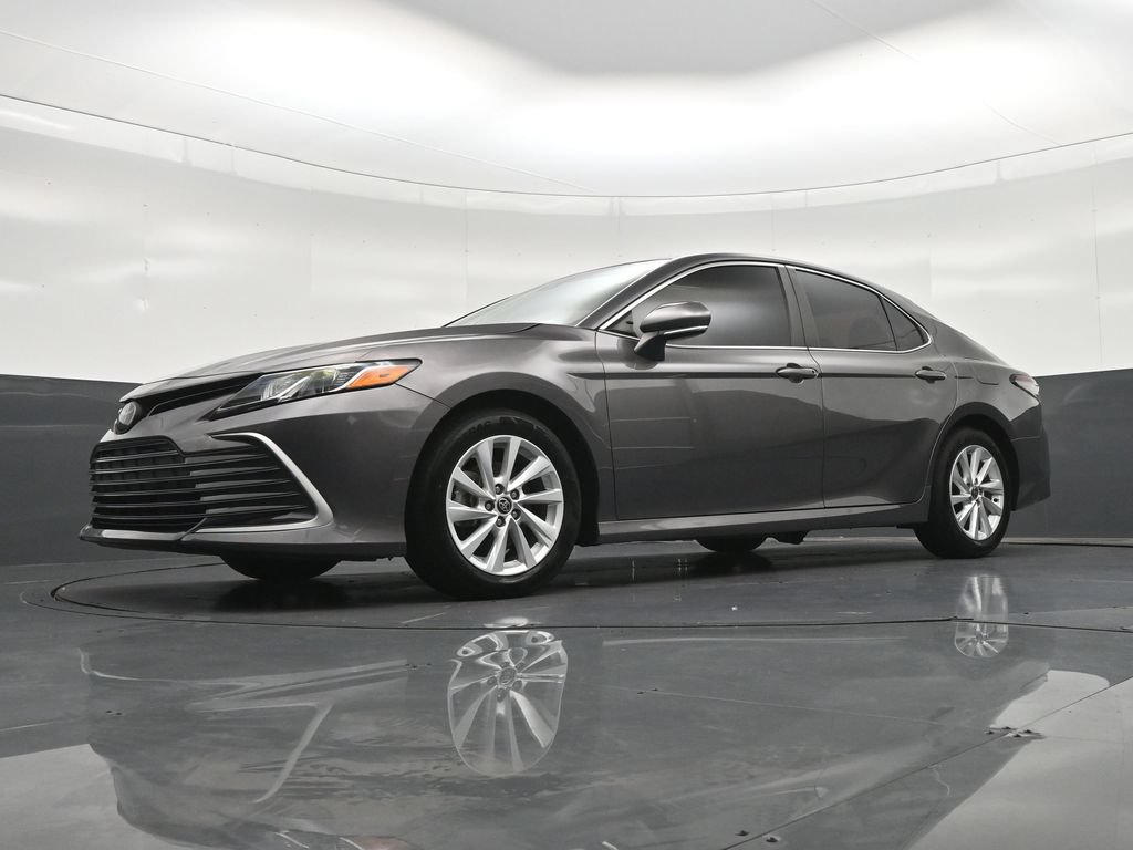 Used 2024 Toyota Camry LE w/ Convenience Package FWD image 24