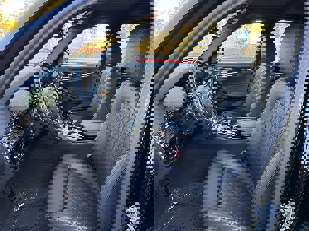 Used 2023 BMW 530e xDrive image 26