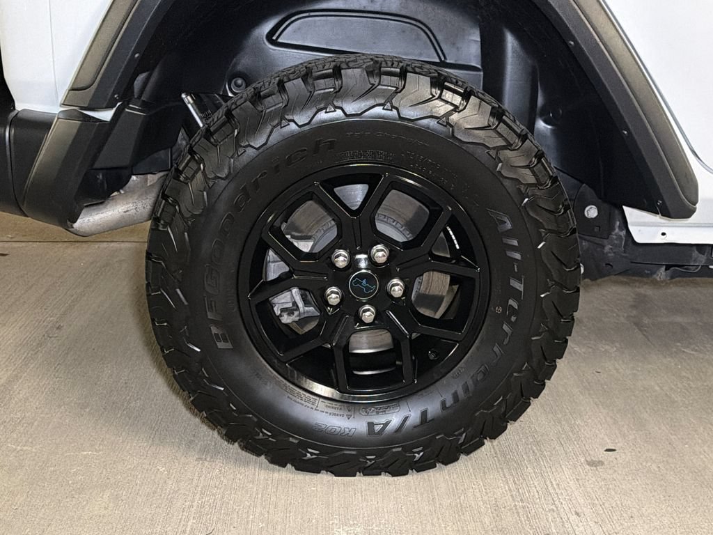 Used 2024 Jeep Wrangler Unlimited AWD/4WD image 8