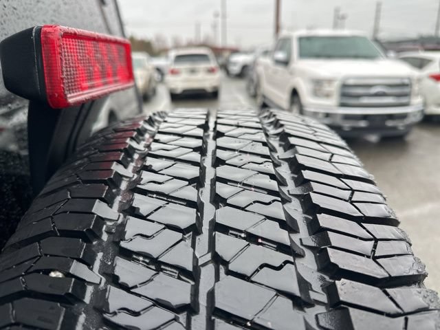 Used 2017 Jeep Wrangler Unlimited Sport w/ Quick Order Package 24S AWD/4WD image 14