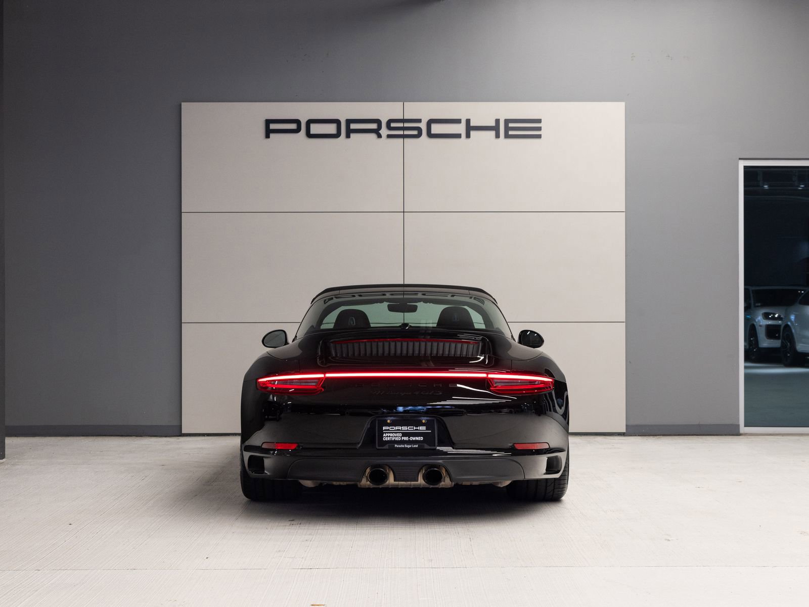 Certified 2019 Porsche 911 Targa 4 GTS AWD/4WD image 6