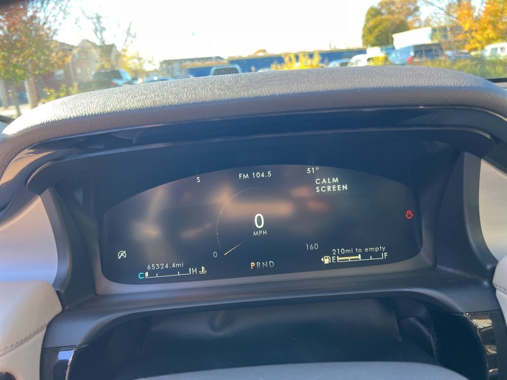 Used 2022 Lincoln Aviator AWD w/ Premium Package image 16