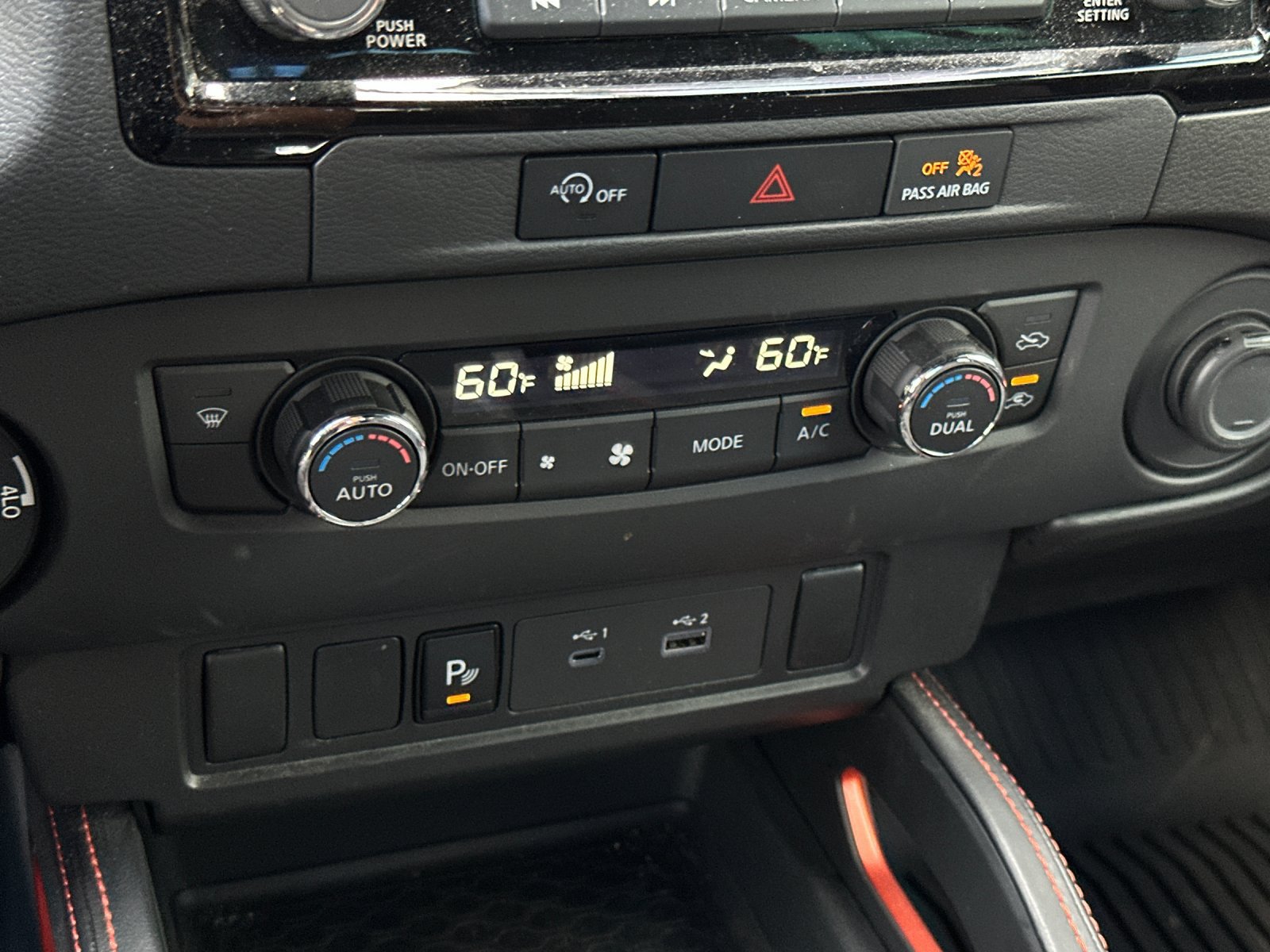 Used 2024 Nissan Frontier PRO-4X w/ Technology Package AWD/4WD image 19