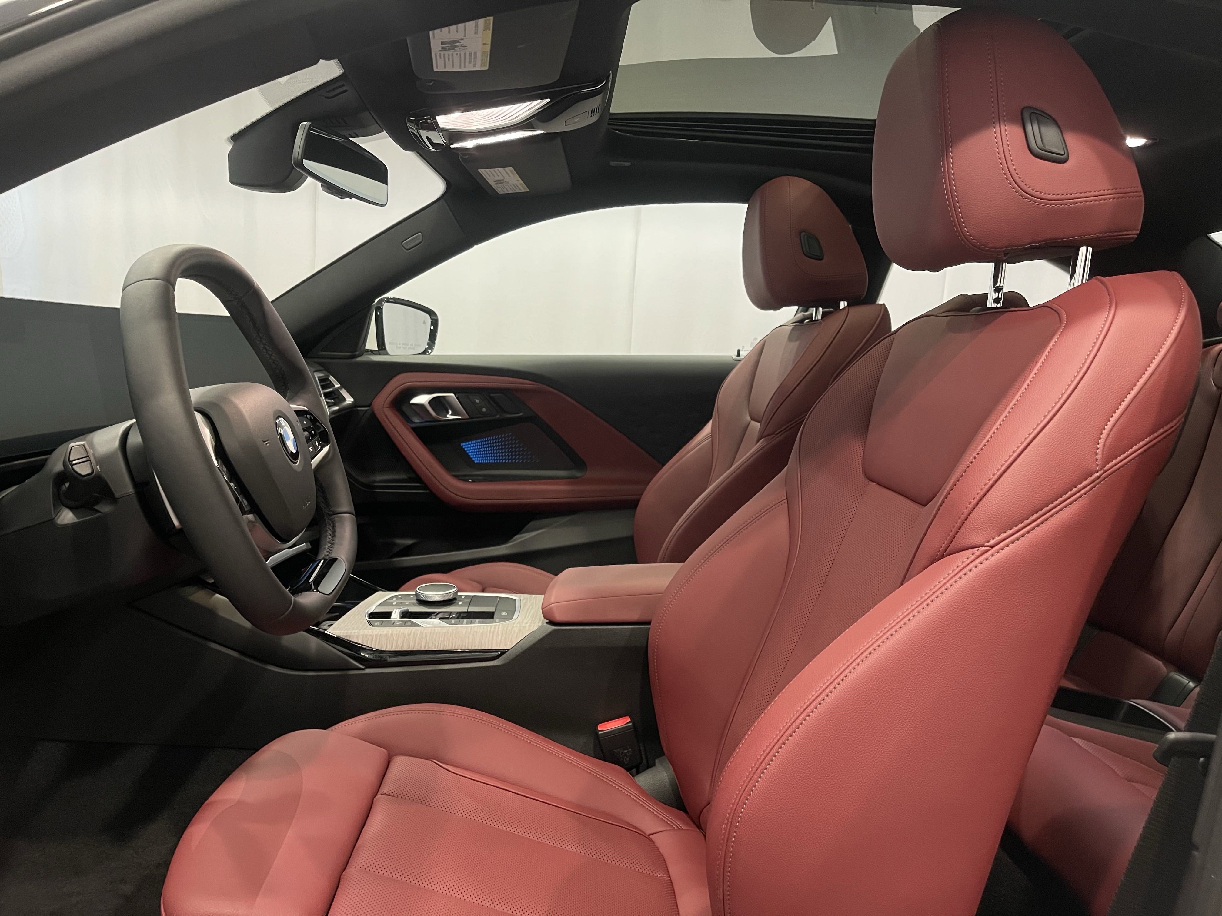 Used 2025 BMW 230i xDrive Coupe w/ Premium Package image 15