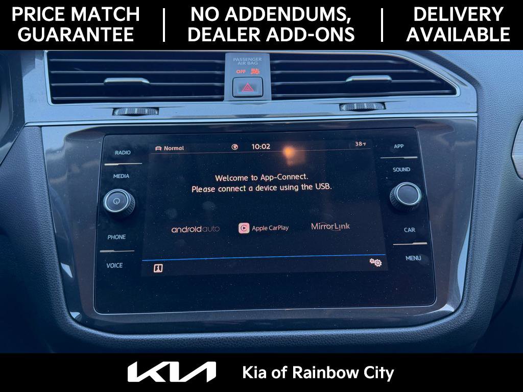 Used 2020 Volkswagen Tiguan SE image 31