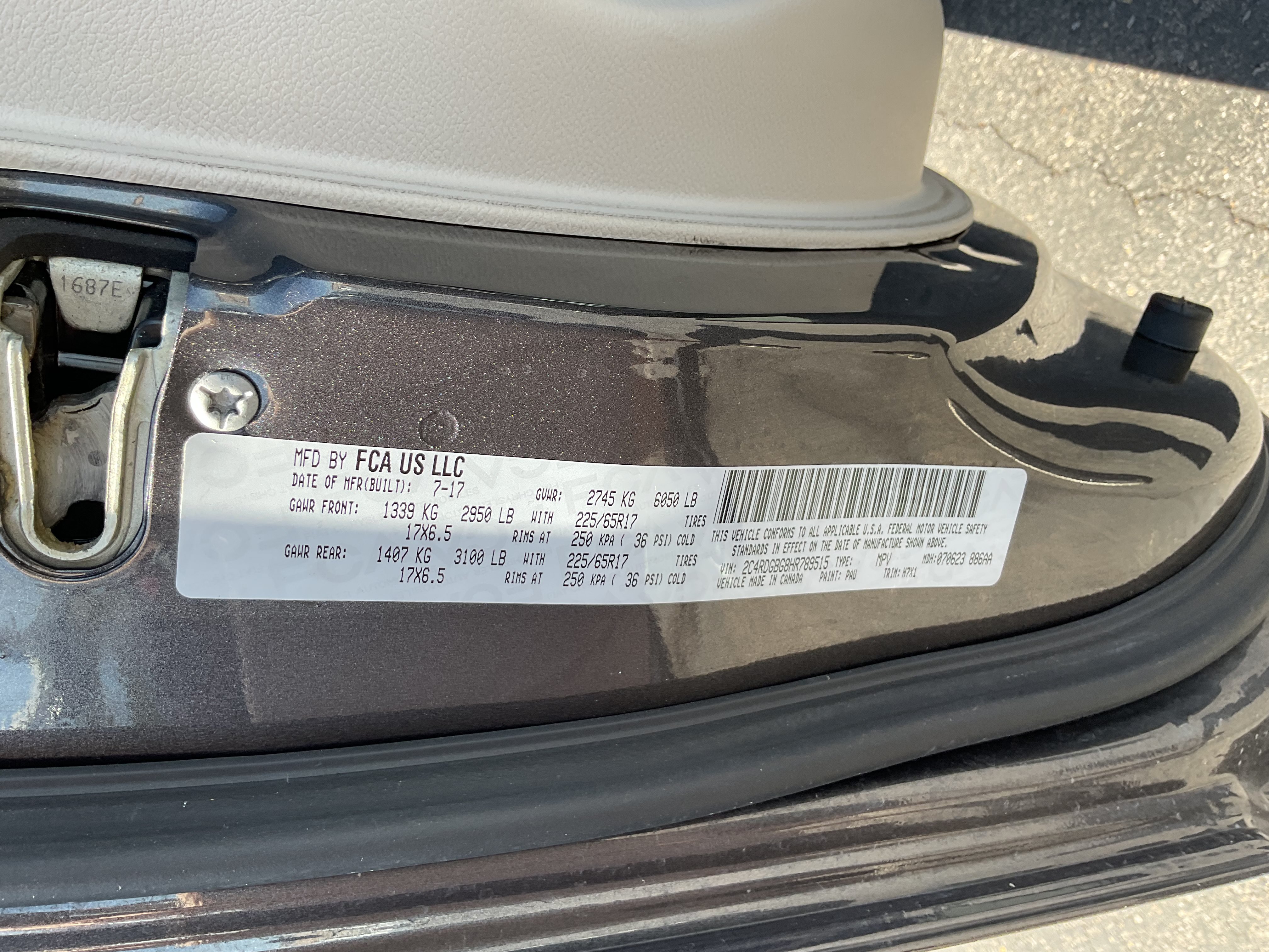 Used 2017 Dodge Grand Caravan SE w/ UConnect Hands-Free Group FWD image 18