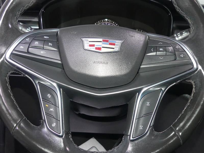 Used 2018 Cadillac XT5 Luxury w/ Driver Awareness Package image 32
