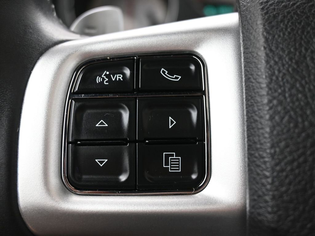 Used 2014 Dodge Challenger R/T Plus image 23