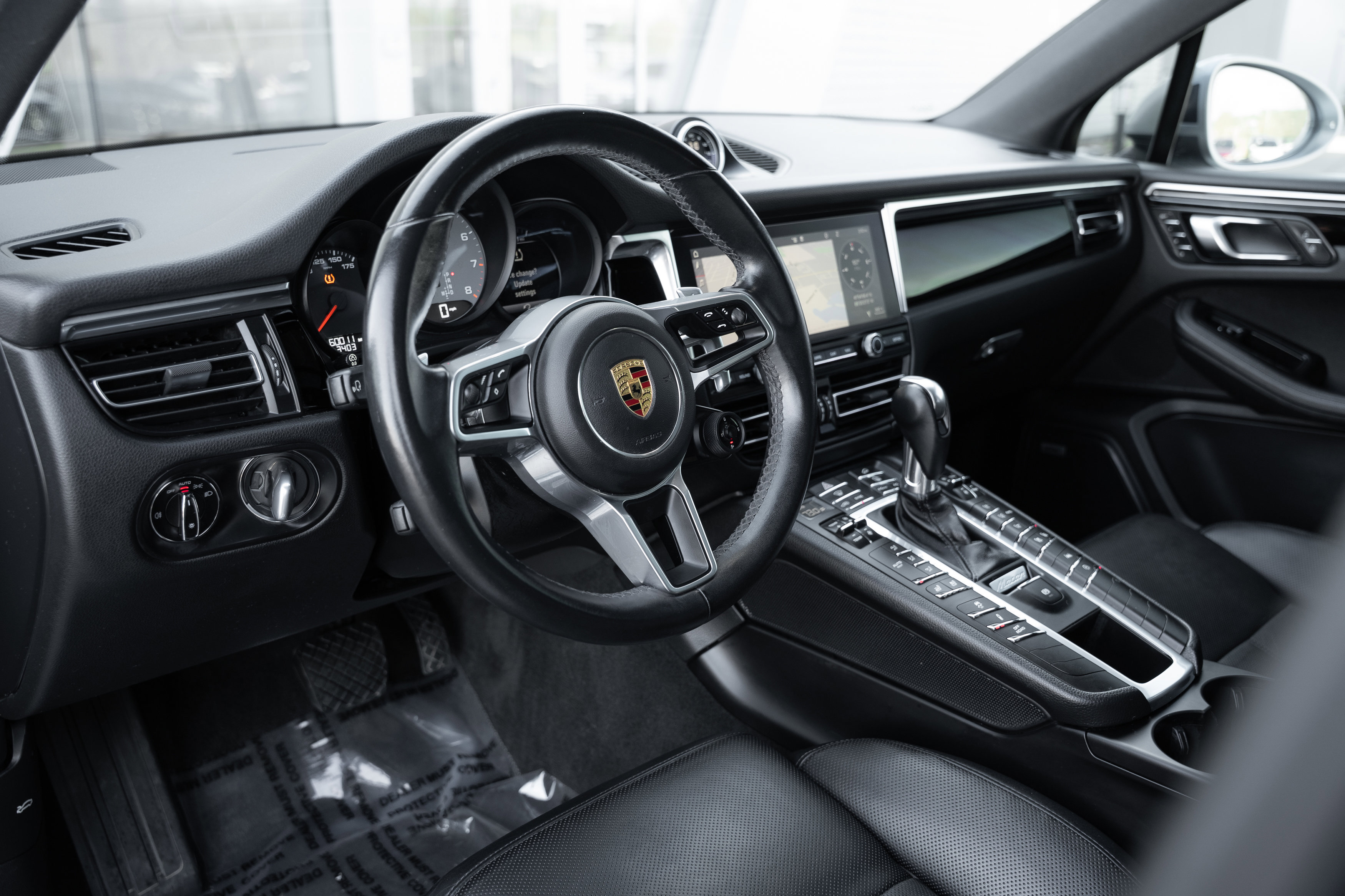 Used 2019 Porsche Macan S image 11