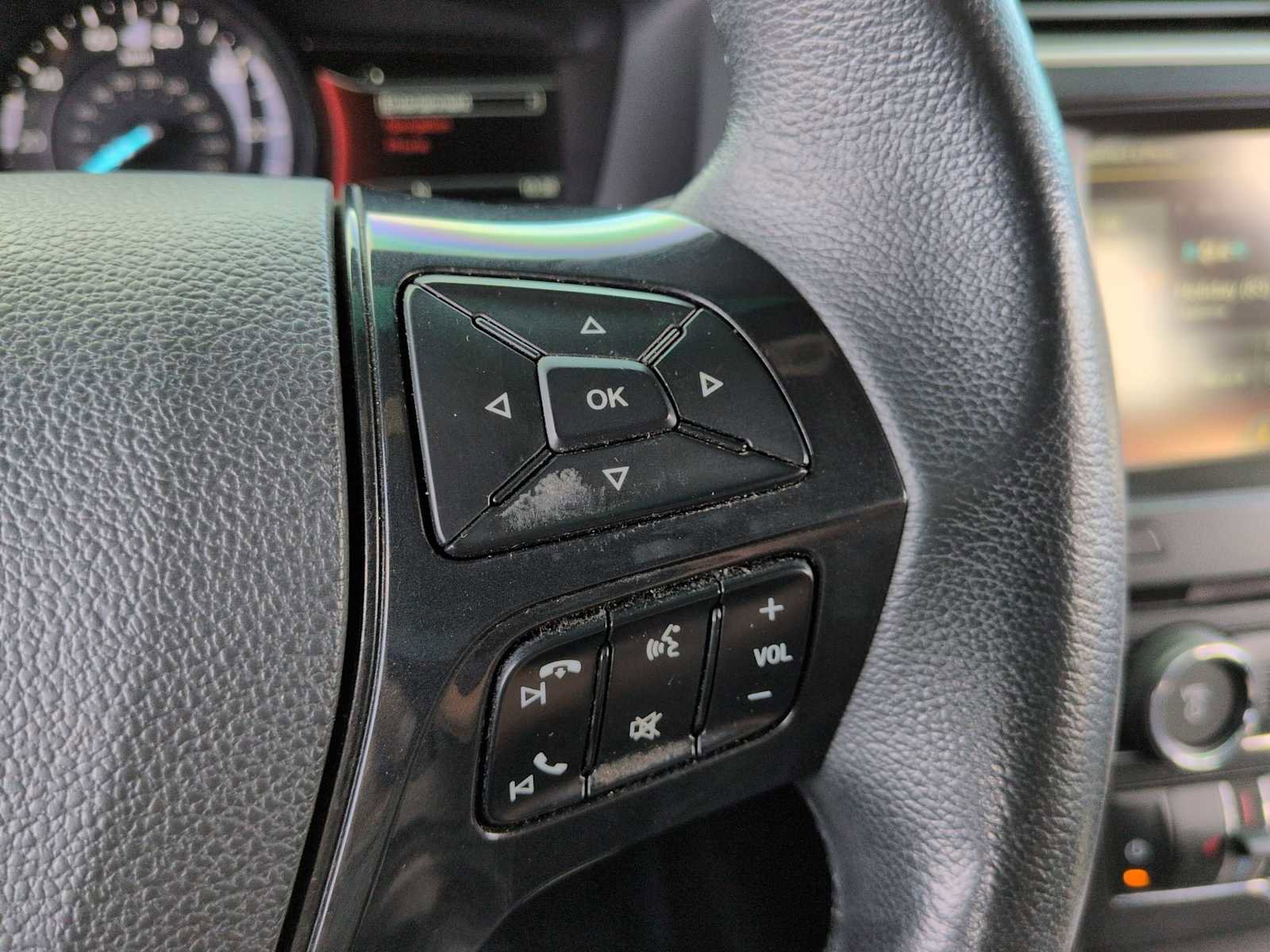 Used 2016 Ford Explorer XLT w/ Equipment Group 202A image 25