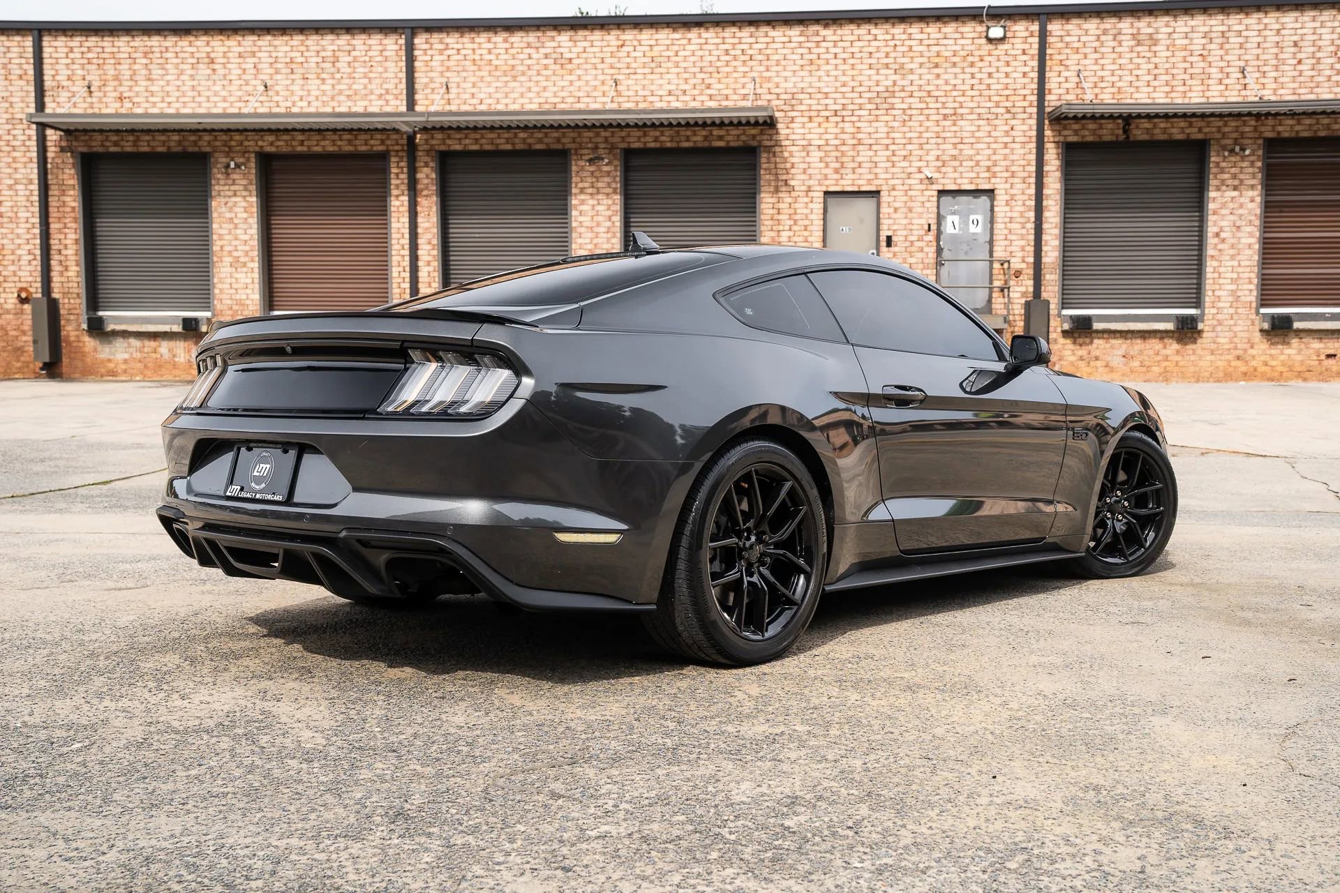 Used 2020 Ford Mustang GT RWD image 3