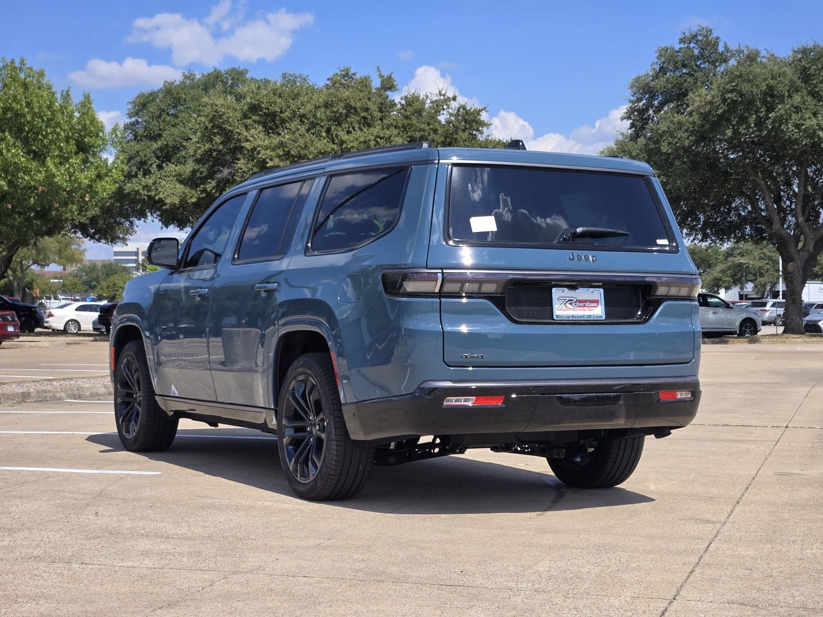 New 2026 Jeep Grand Wagoneer Summit AWD/4WD image 4