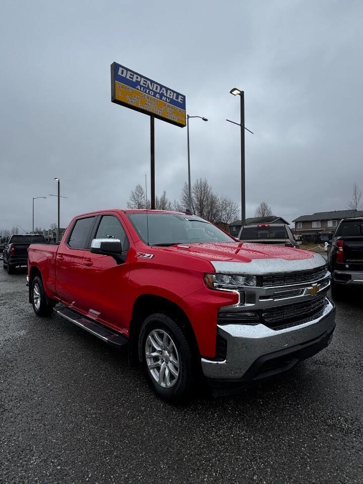Used 2021 Chevrolet Silverado 1500 LT AWD/4WD image 1