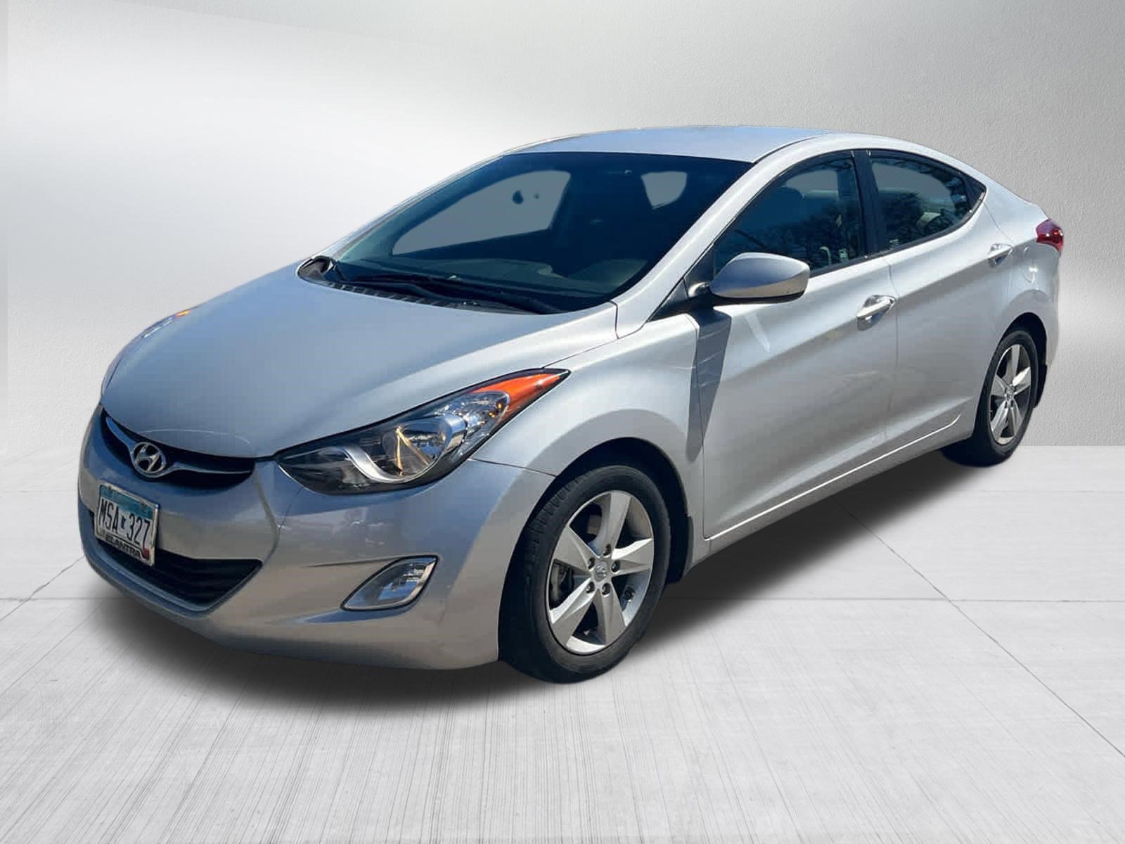 Used 2013 Hyundai Elantra GLS w/ Preferred Pkg FWD video 2