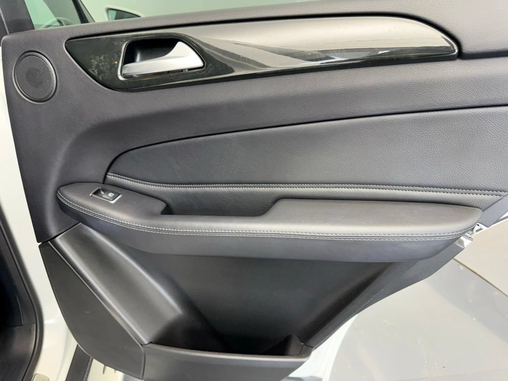 Used 2019 Mercedes-Benz GLE 400 4MATIC w/ Premium 1 Package image 72