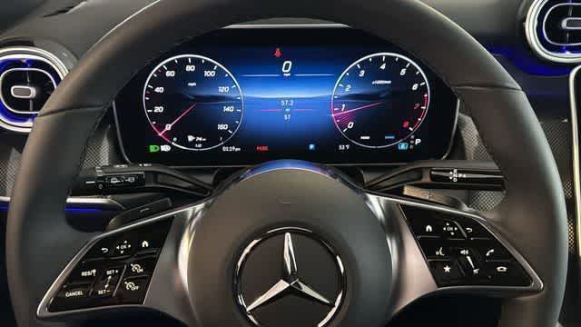 Used 2025 Mercedes-Benz GLC 300 4MATIC image 18