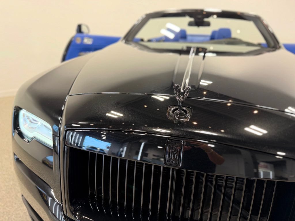 Used 2019 Rolls-Royce Dawn RWD image 16