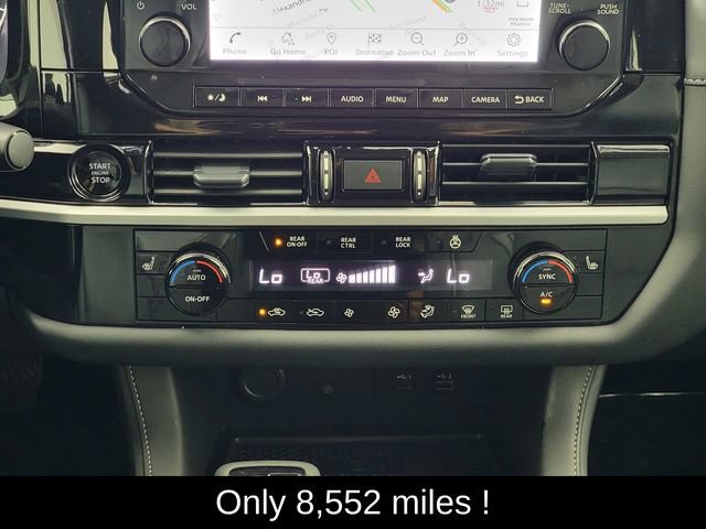 Used 2025 Nissan Pathfinder SL AWD/4WD image 23