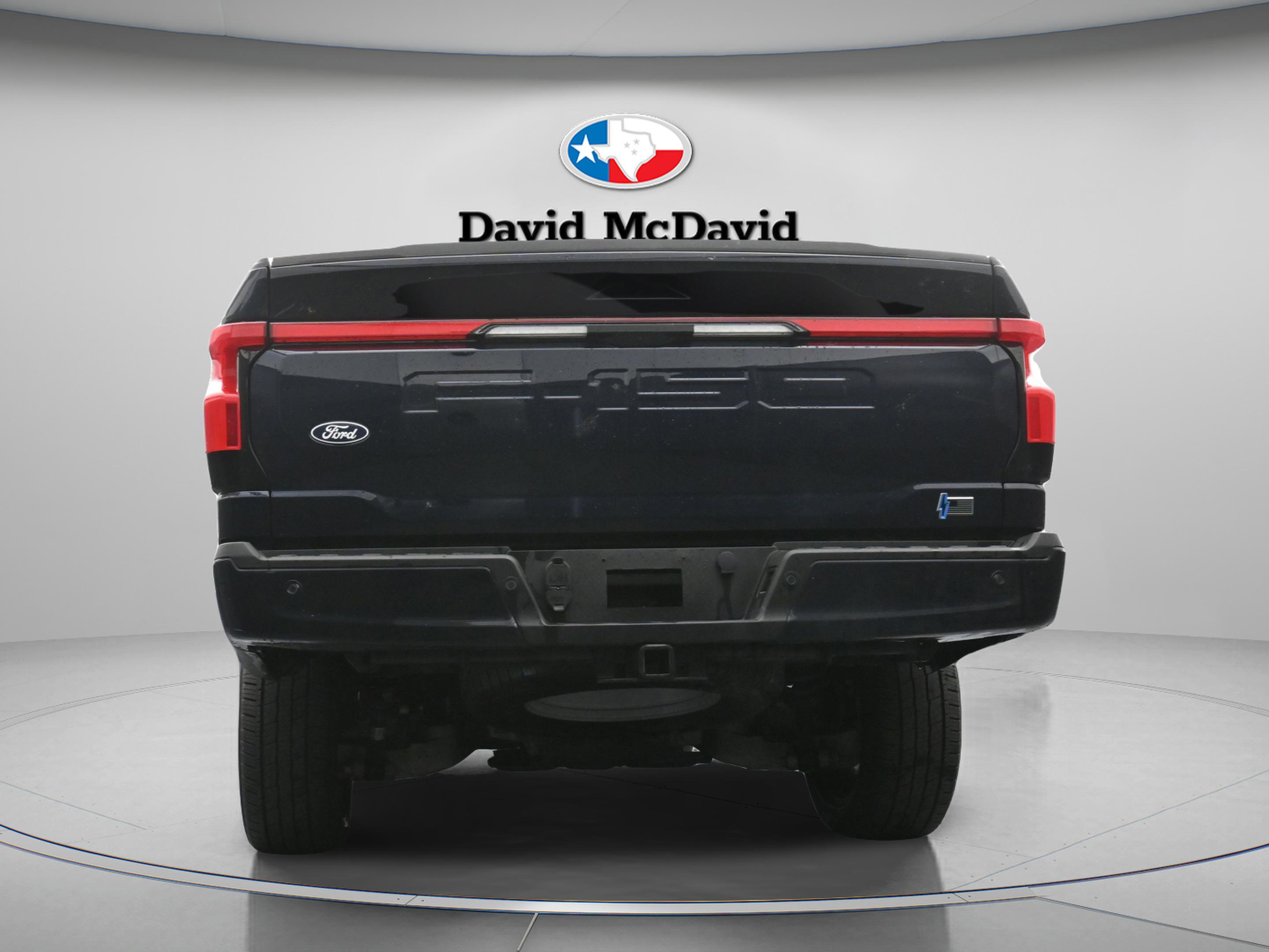 Used 2025 Ford F150 Lightning Platinum image 34