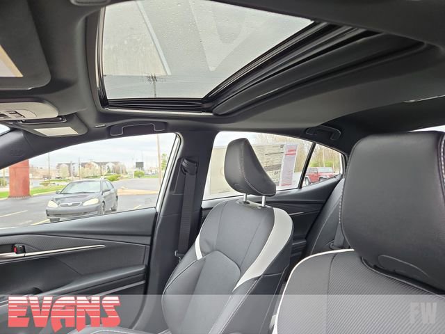 New 2026 Toyota Camry Hybrid w/ Multimedia Upgrade Package image 23