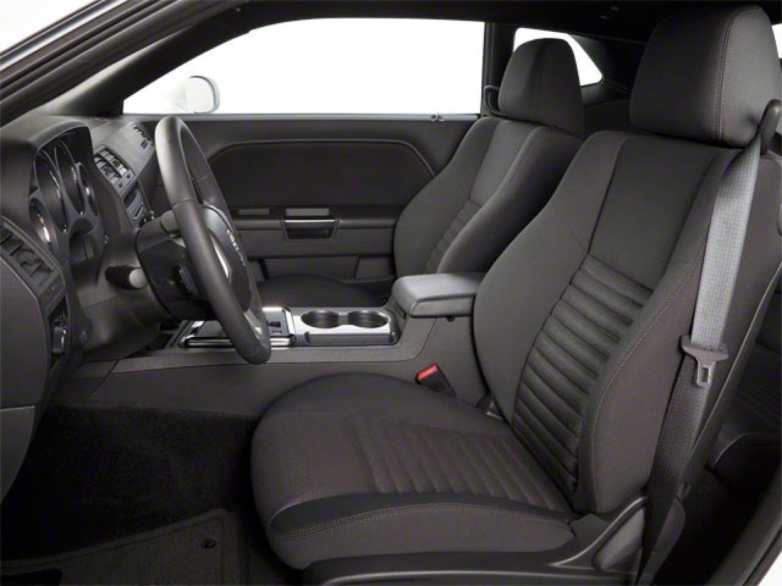 Used 2013 Dodge Challenger SXT RWD image 8