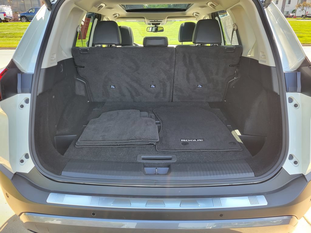 Certified 2023 Nissan Rogue SL w/ SL Premium Package AWD/4WD image 45