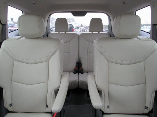 Used 2024 Cadillac XT6 Premium Luxury w/ Technology Package image 32