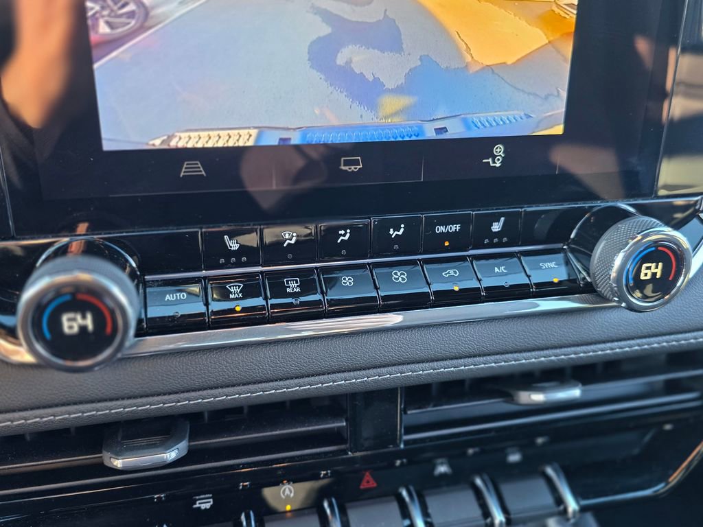 Used 2025 Chevrolet Colorado LT w/ Advanced Trailering Package image 27