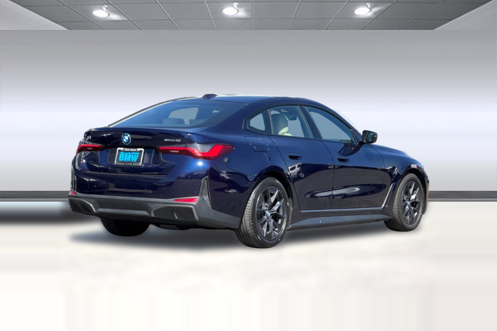 Certified 2023 BMW i4 eDrive35 RWD image 9