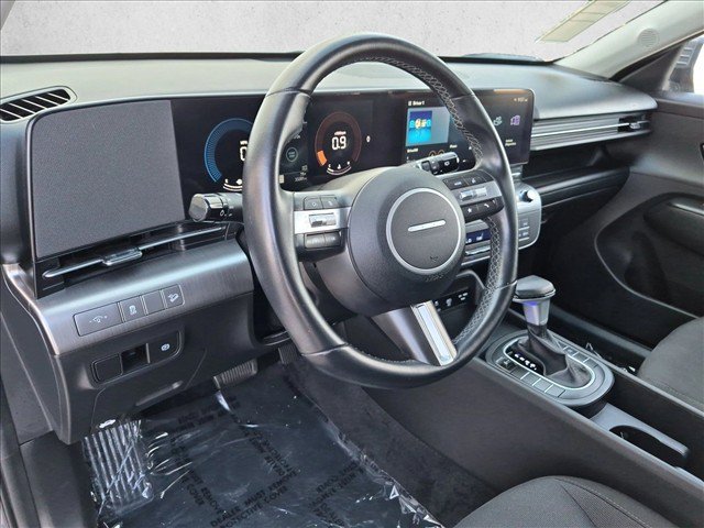 Used 2025 Hyundai Kona SEL FWD image 10