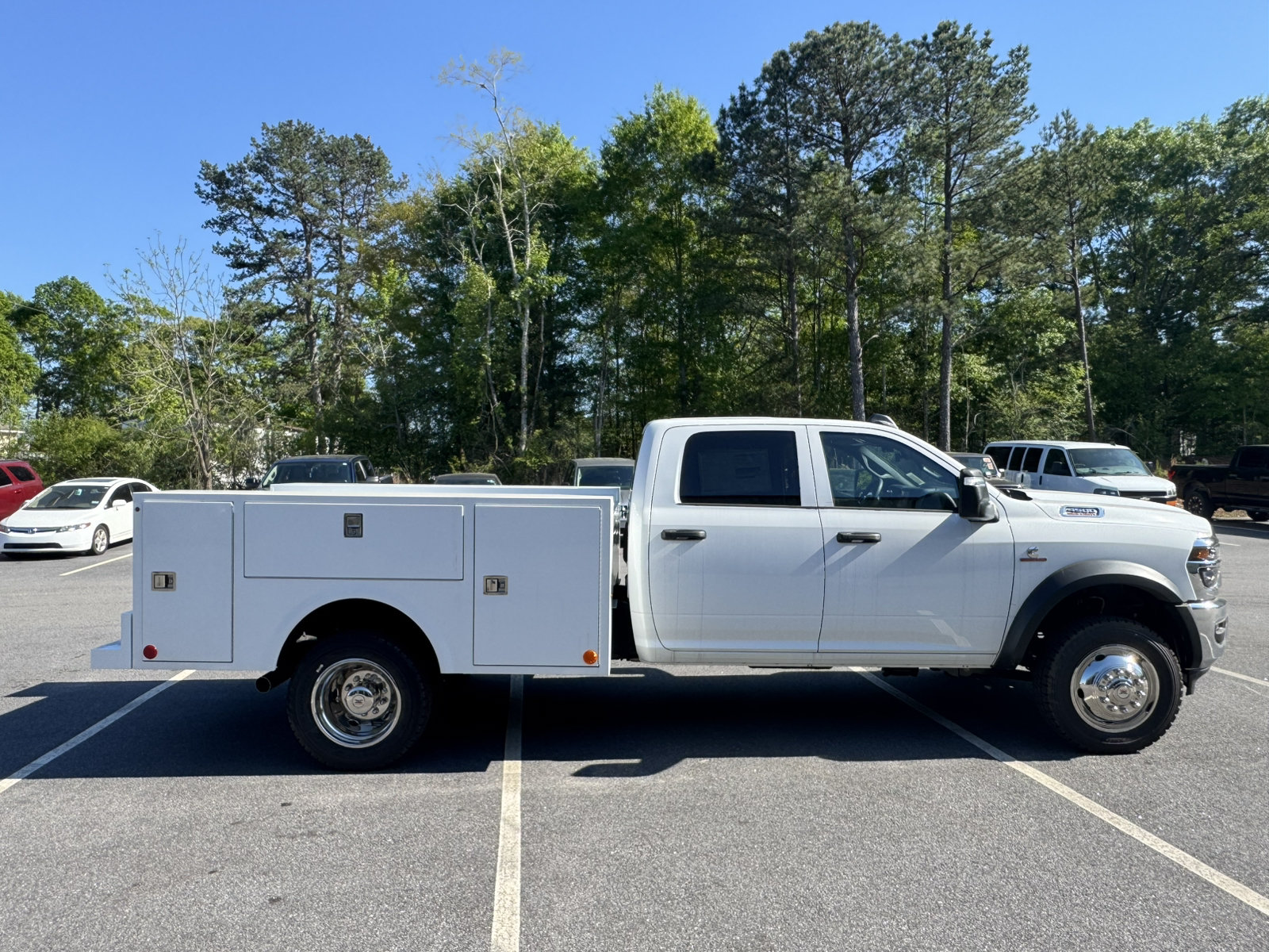 New 2026 RAM 4500 Tradesman w/ Chrome Appearance Group AWD/4WD image 4